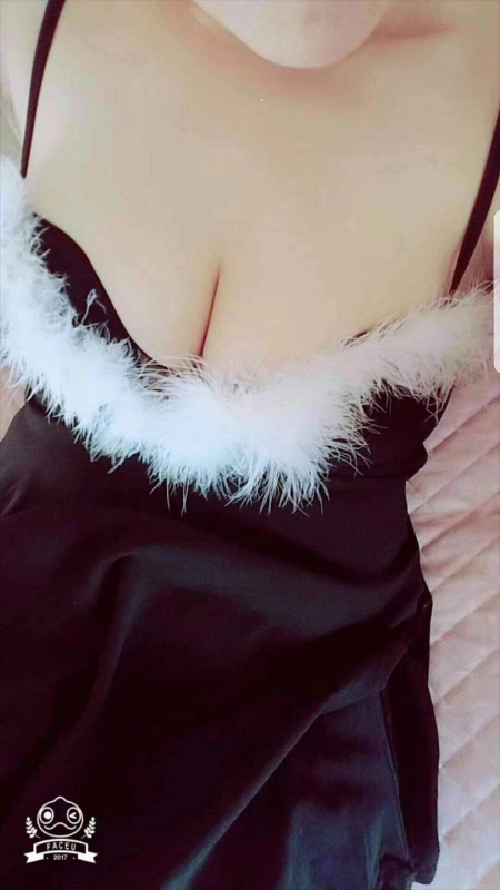 河北区 大胸少美女